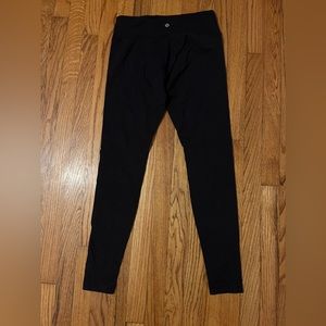 Black lululemon leggings
